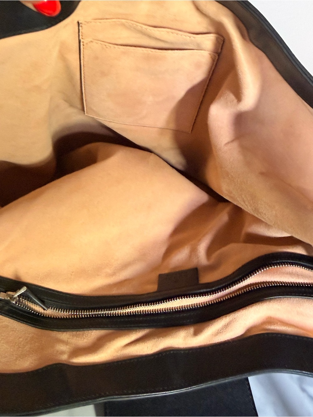 Gucci
Dog Embroidered Extra Large Dionysus Hobo - Picture 12 of 17